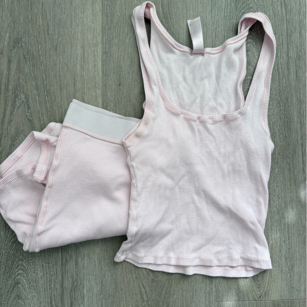 SKIMS Light Pink Ribbed Lounge Set